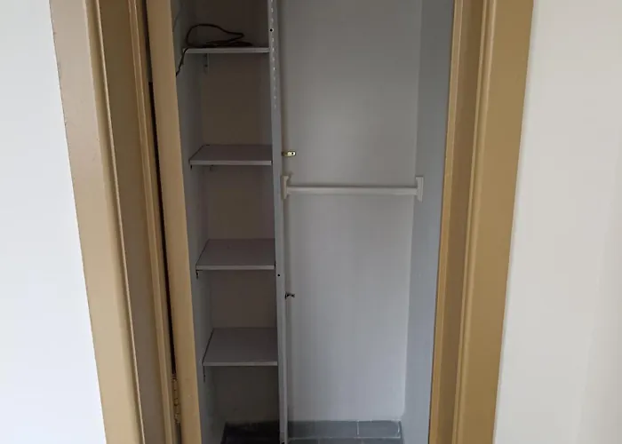 Amplio, Comodo Y Tranquilo A 10 Min Del Aeropuerto, Basilica Y Centro Apartment